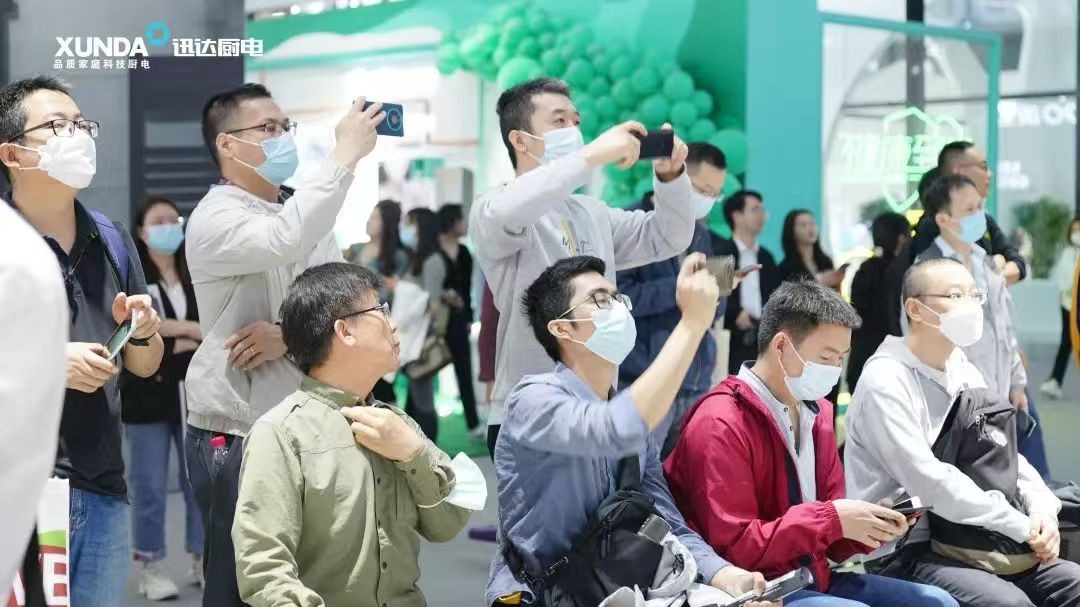 壹定发携82%超高热效能点火器与集成烹饪中心亮相AWE，探领梦想厨房新境界！